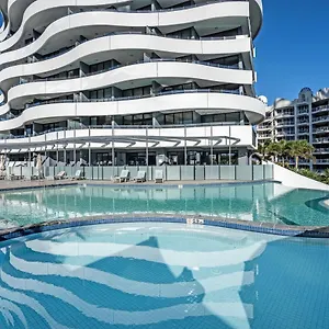 Semesteranläggning (resort) The Wave, Guldkusten
